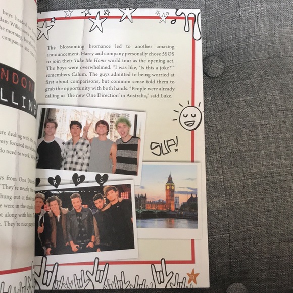 ⛱️2/$5⛱️Seconds of Summer Shoot for the Stars - Picture 4 of 4